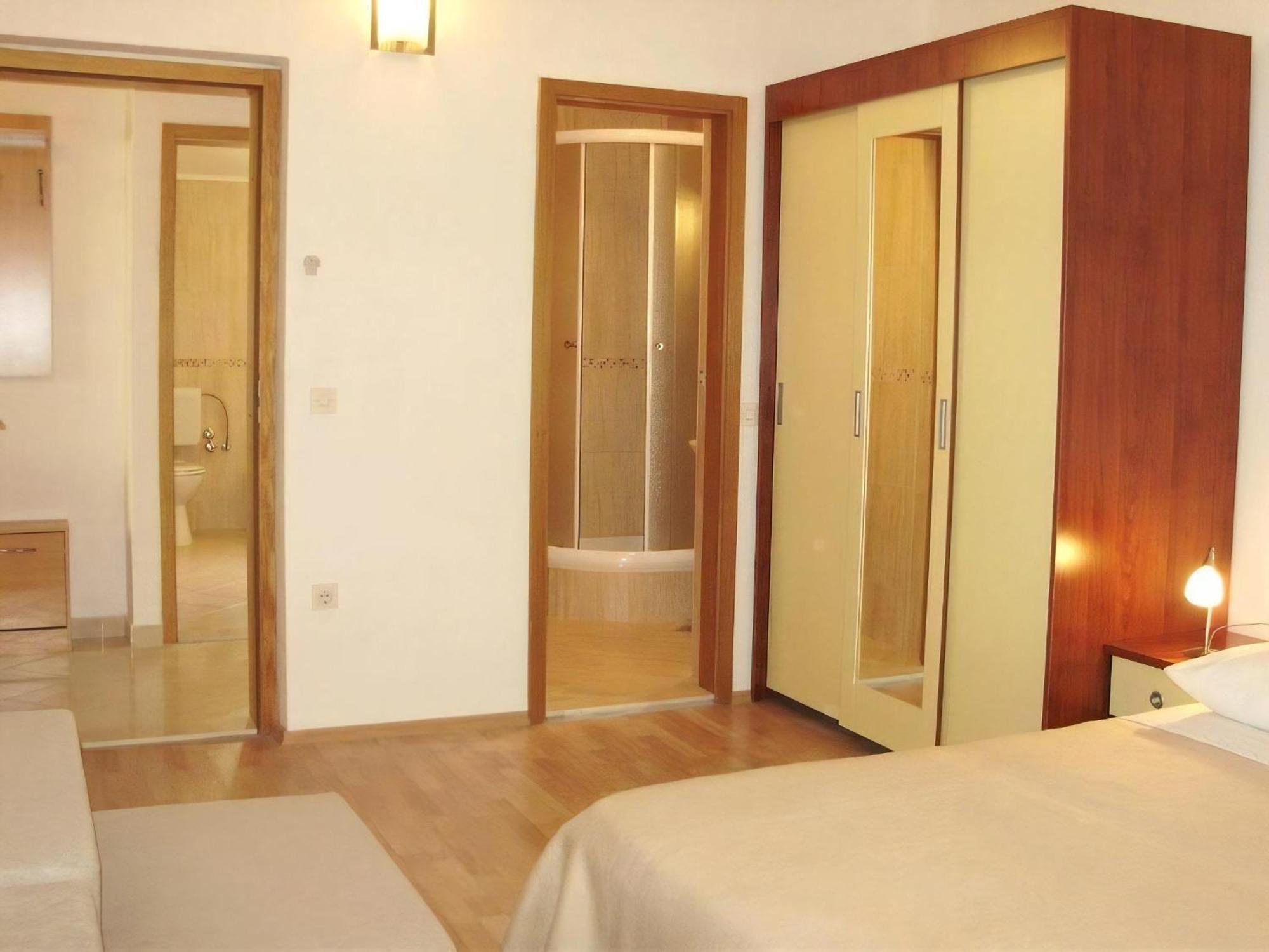 Apartment Garbin Makarska